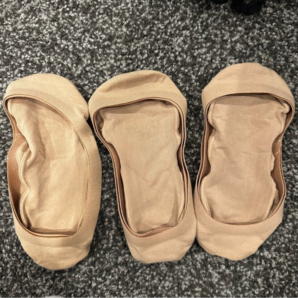 Women’s Beige nude No-Show slip on Socks